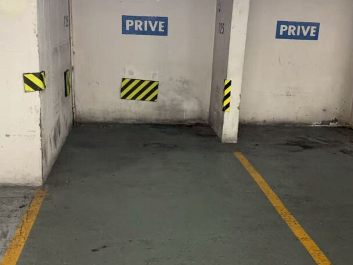 Parking / box 12 m²