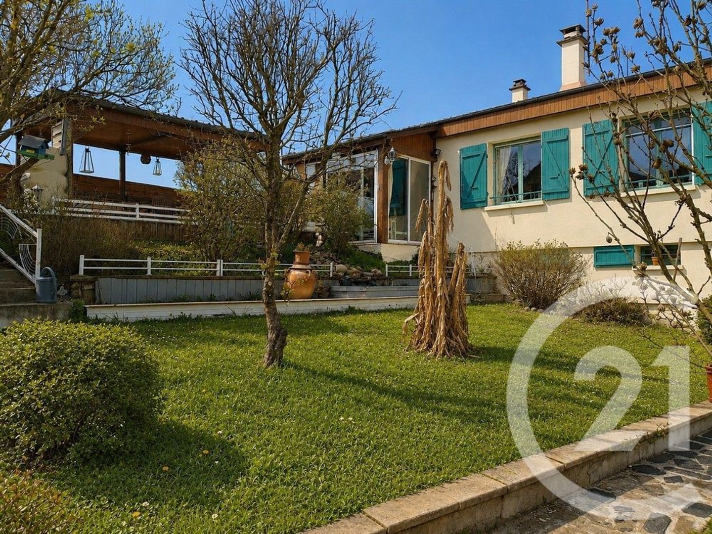 Maison 3 pièces 145 m²