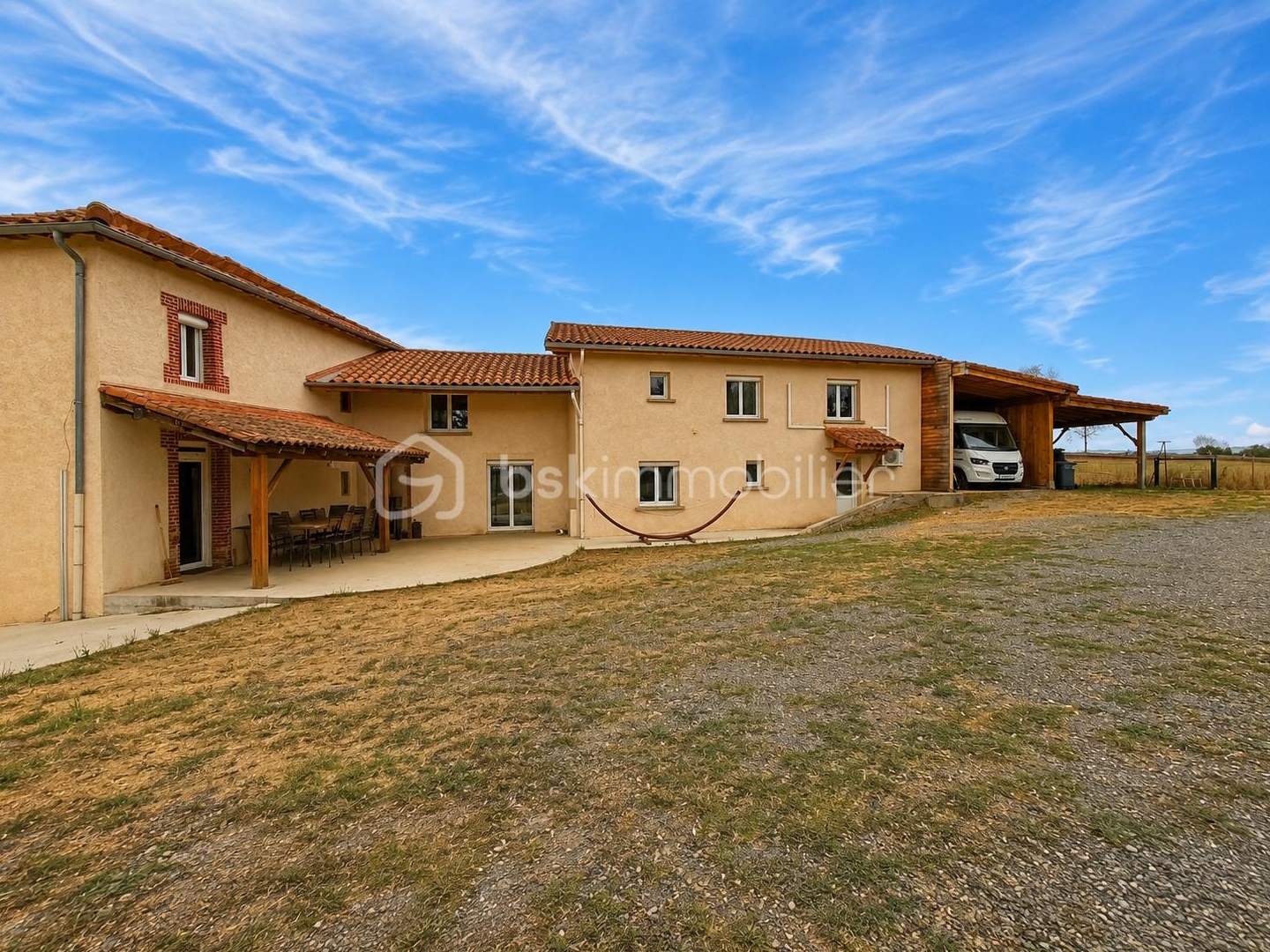 Maison à vendre - 8 pièces - 195m2 - Bussy-Albieux (42260)