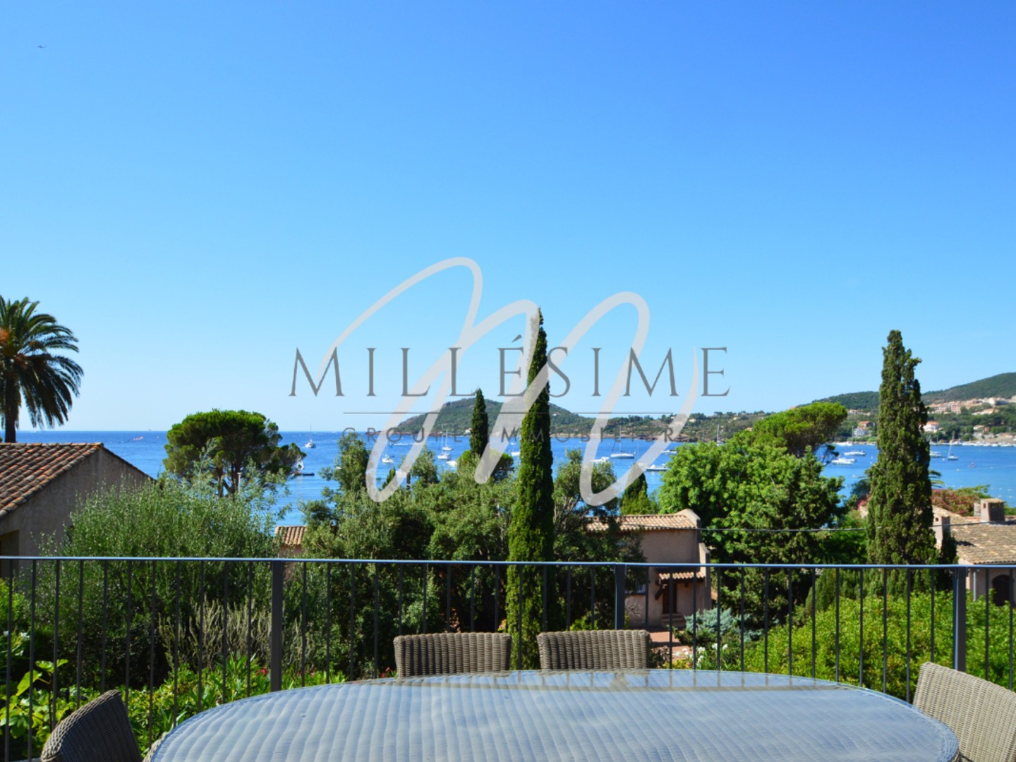 Appartement de standing avec vue mer à Agay