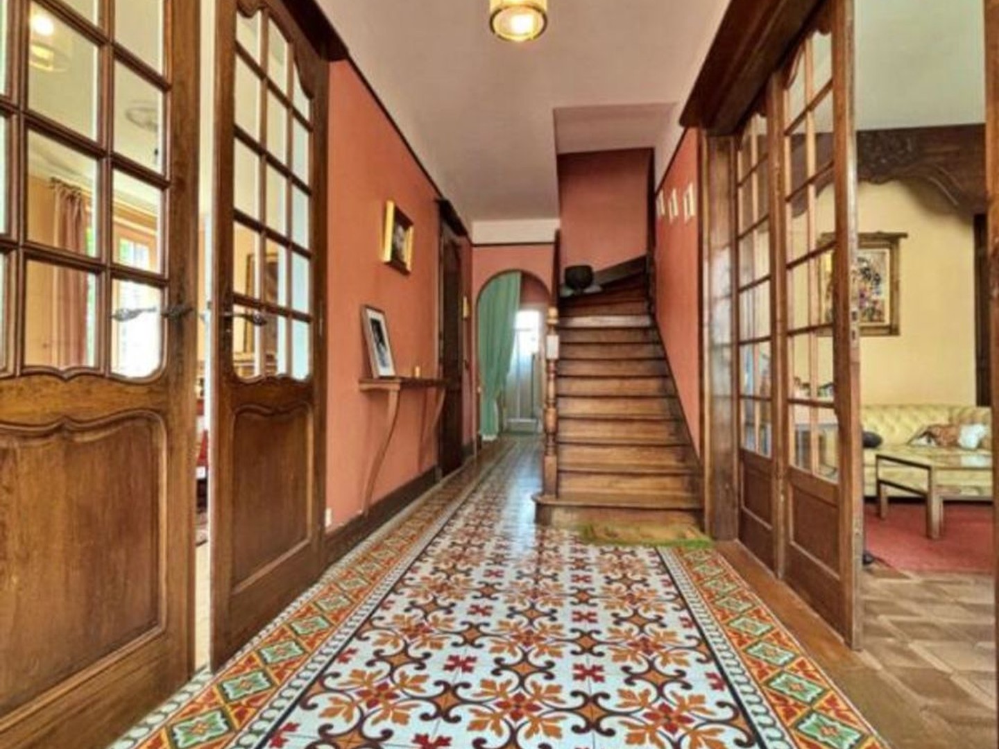 Maison à vendre - 7 pièces - 185m2 - Mehun-Sur-Yèvre (18500)