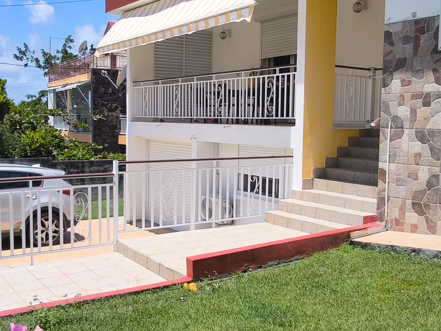Maison à vendre - 5 pièces - 180m2 - Sainte-Anne (97180)