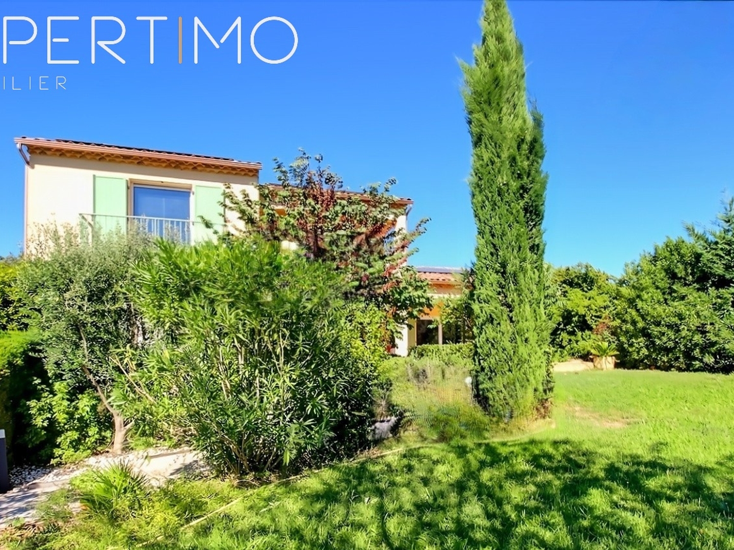 Maison à vendre - 6 pièces - 195m2 - Pourrières (83910)