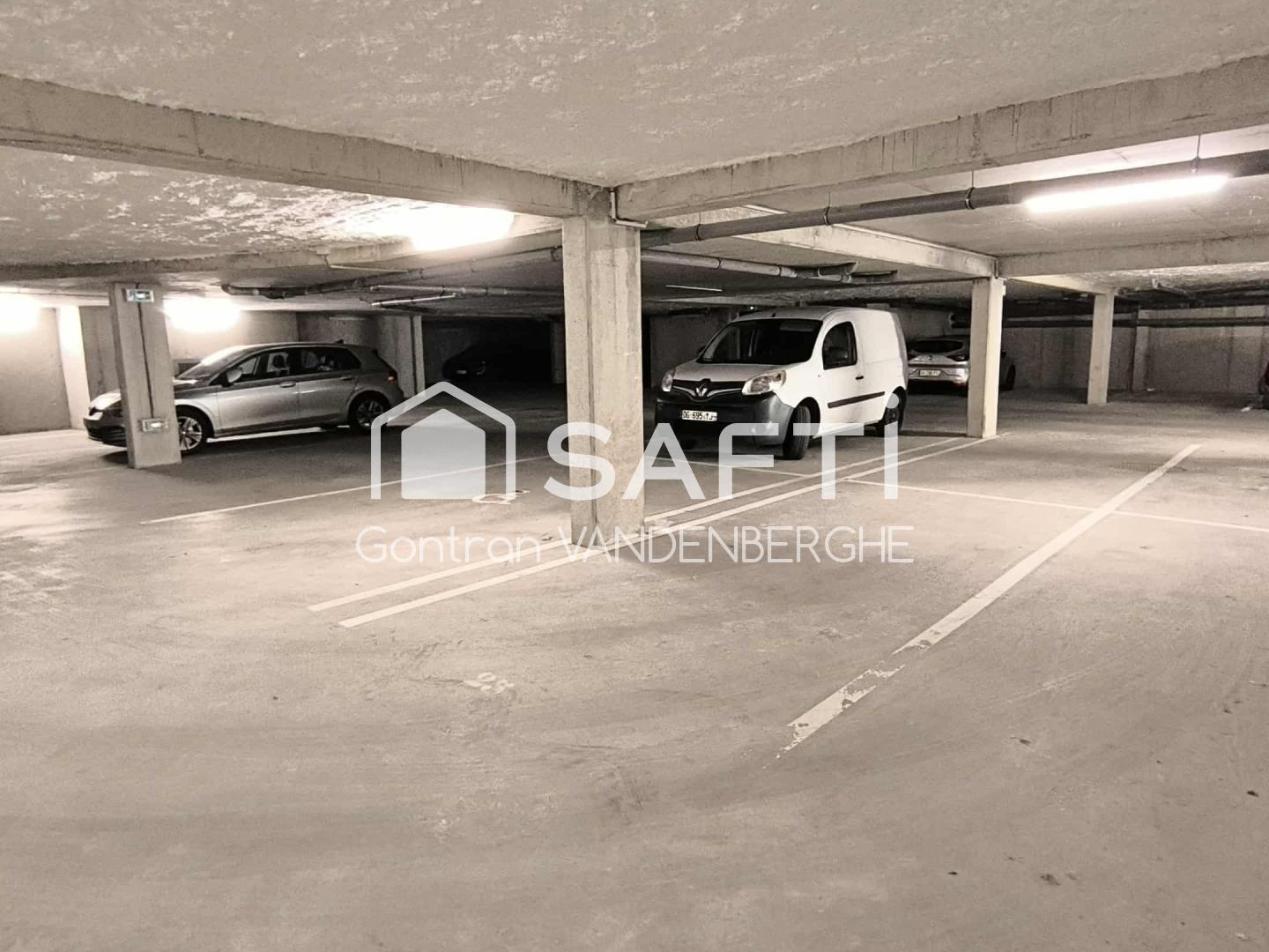 Parking / garage / box à vendre - Saint-Laurent-Blangy (62223)