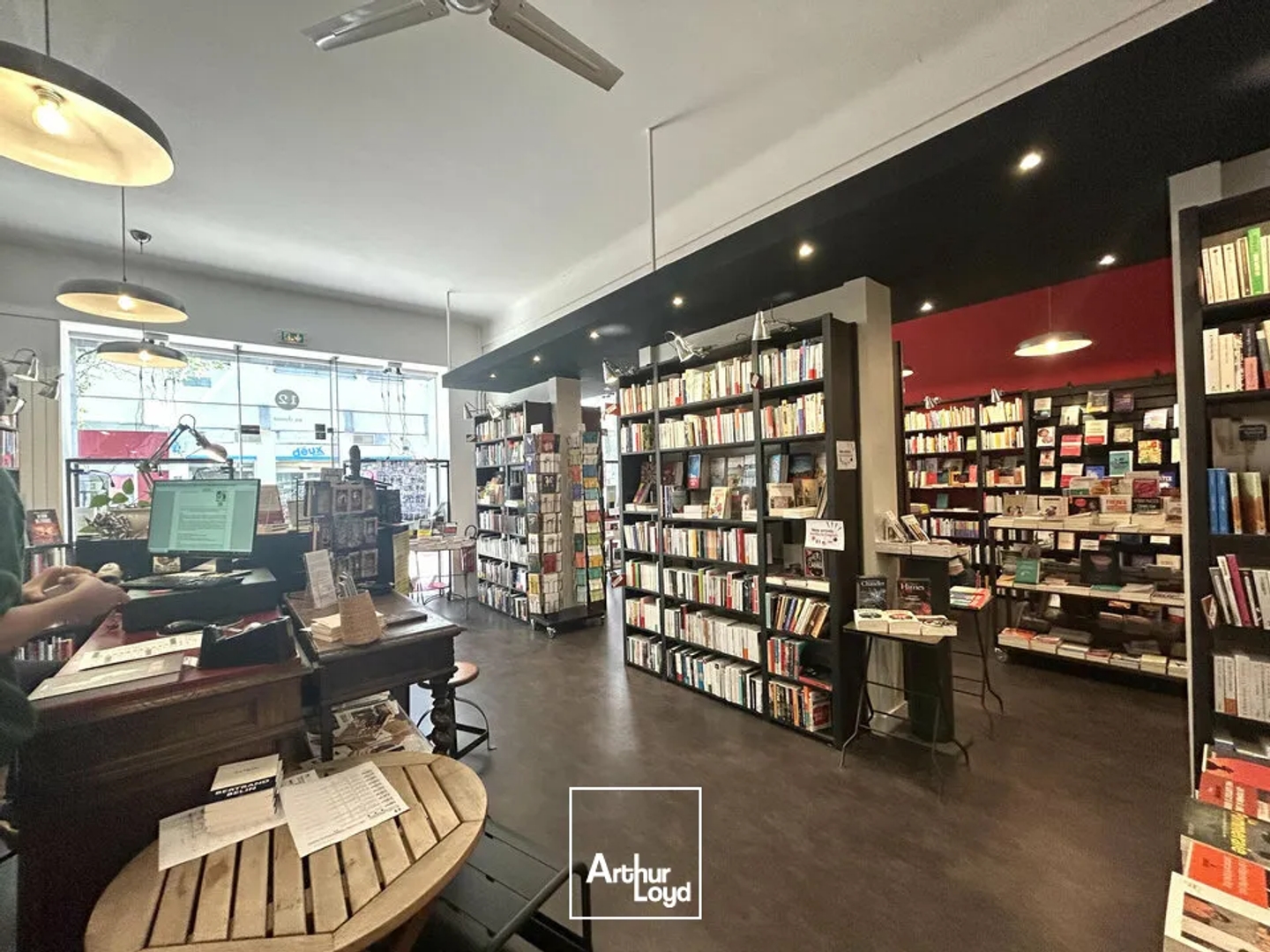 Locaux à vendre - 117m2 - Poitiers (86000)