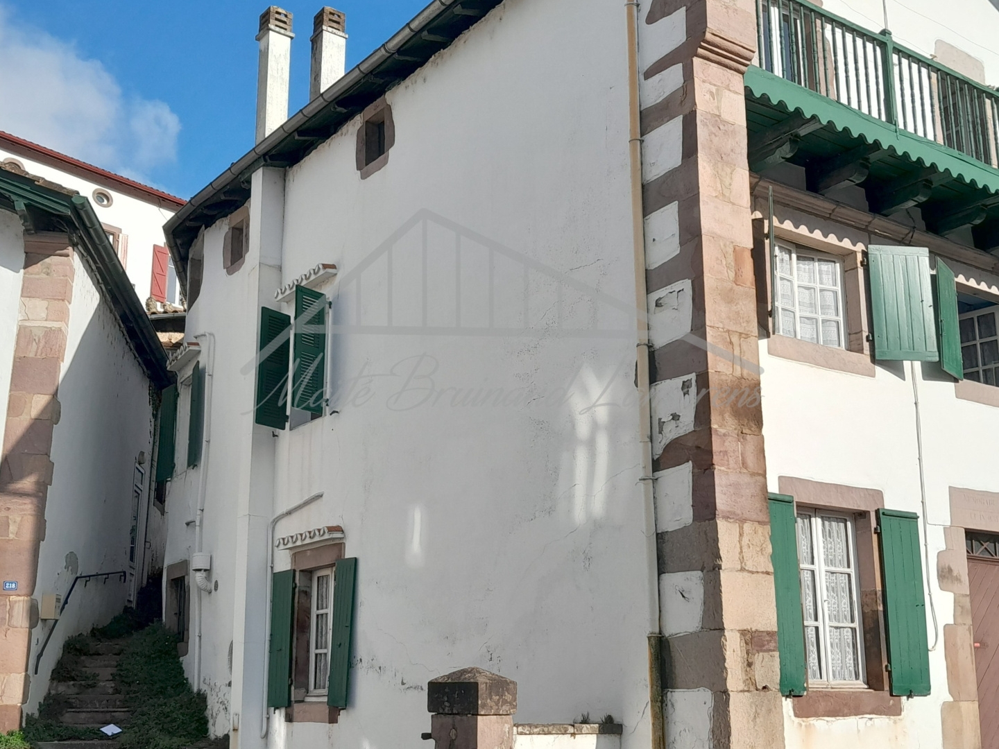 Maison à vendre - 10 pièces - 228m2 - Saint-Étienne-De-... (64430)