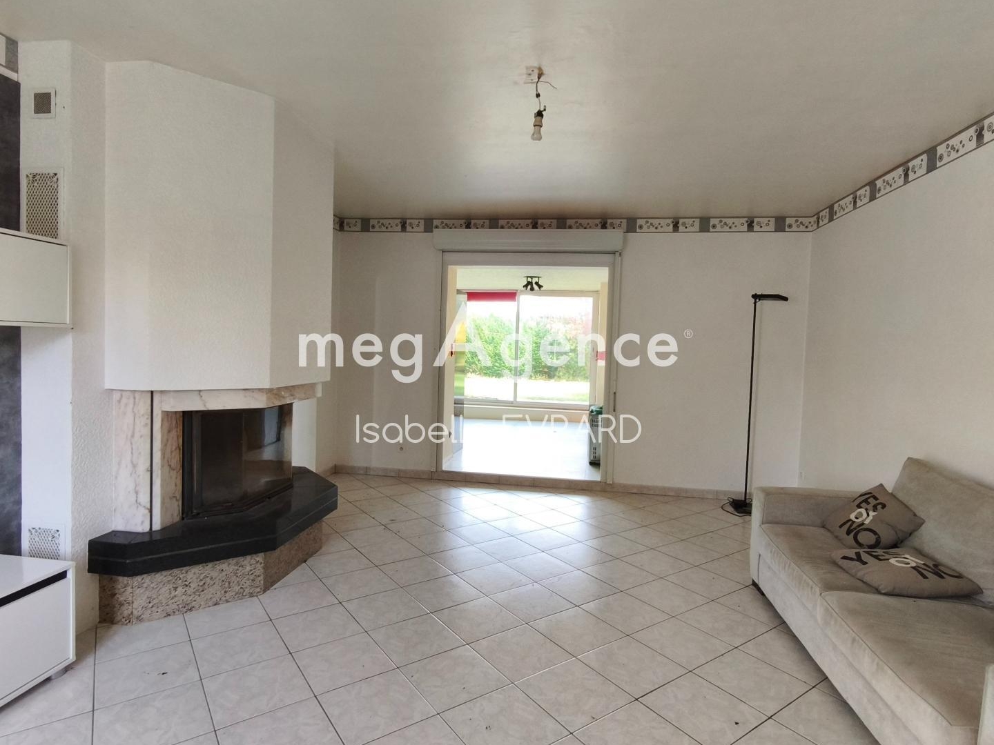 Maison à vendre - 7 pièces - 157m2 - Montmirail (51210)