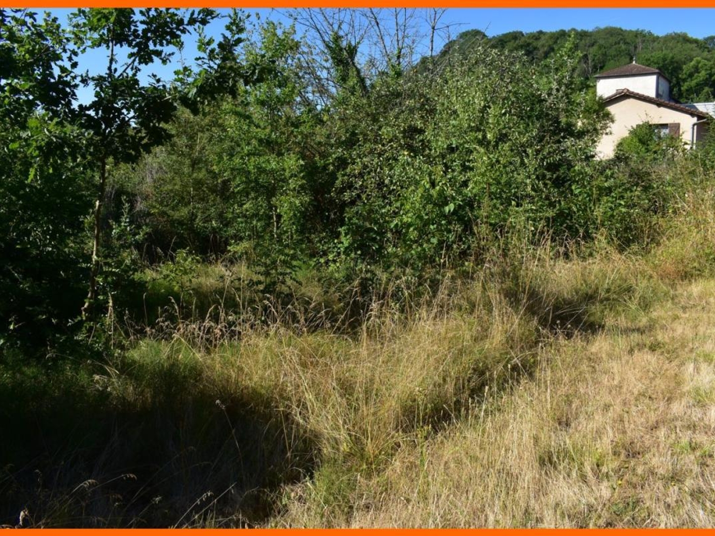 Terrain à vendre - 672m2 - Montluel (01120)