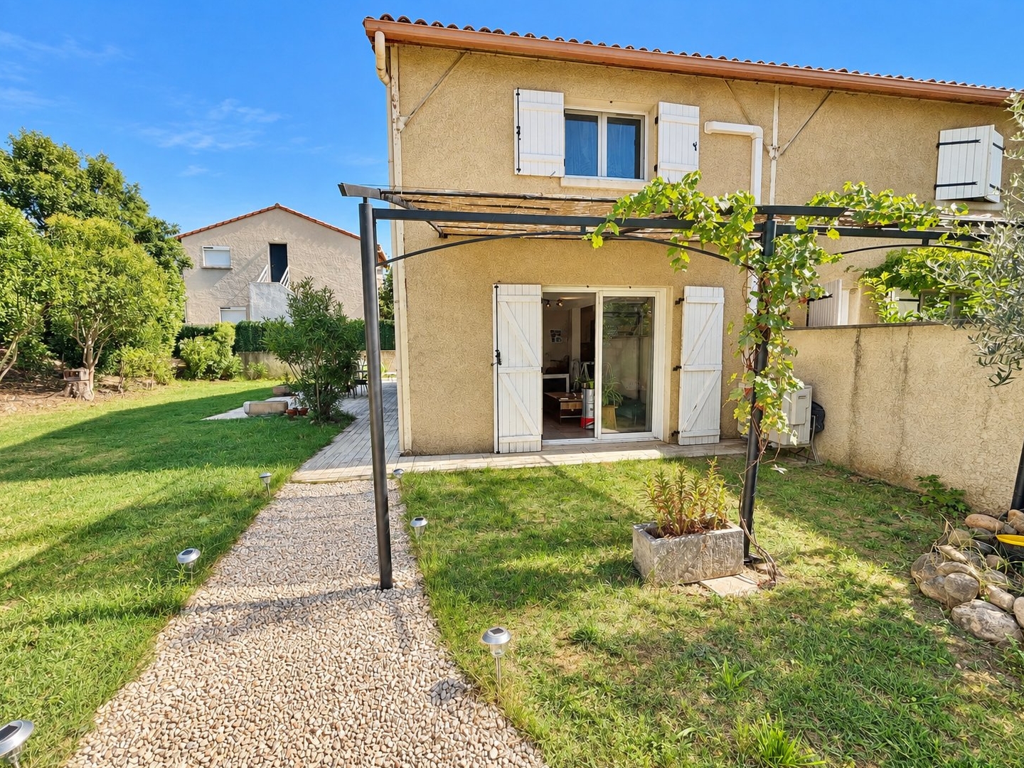 Maison à vendre - 4 pièces - 88m2 - Saint-Marcel-Lès-... (26320)