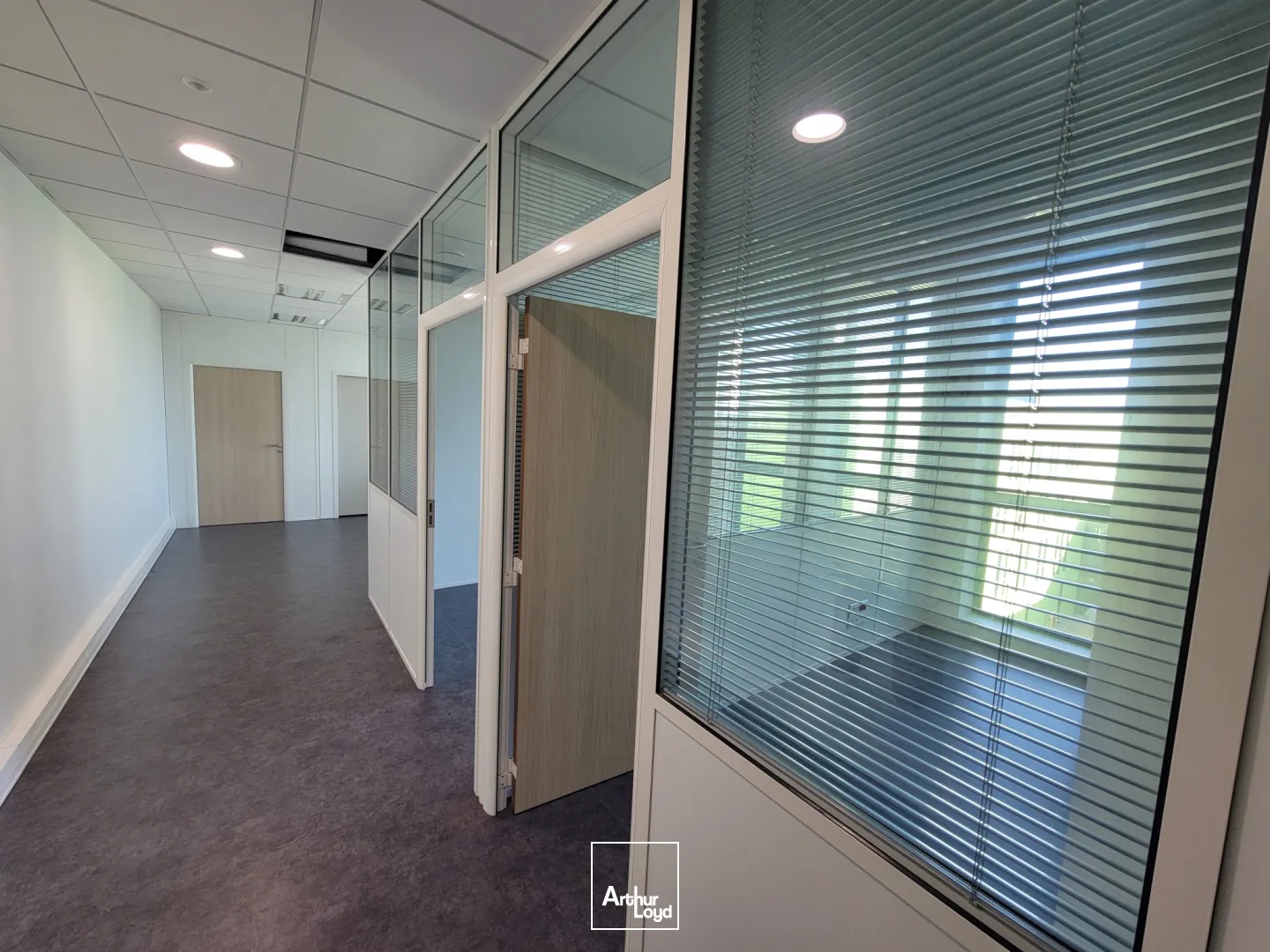 Bureaux à vendre - 73m2 - Andelnans (90400)