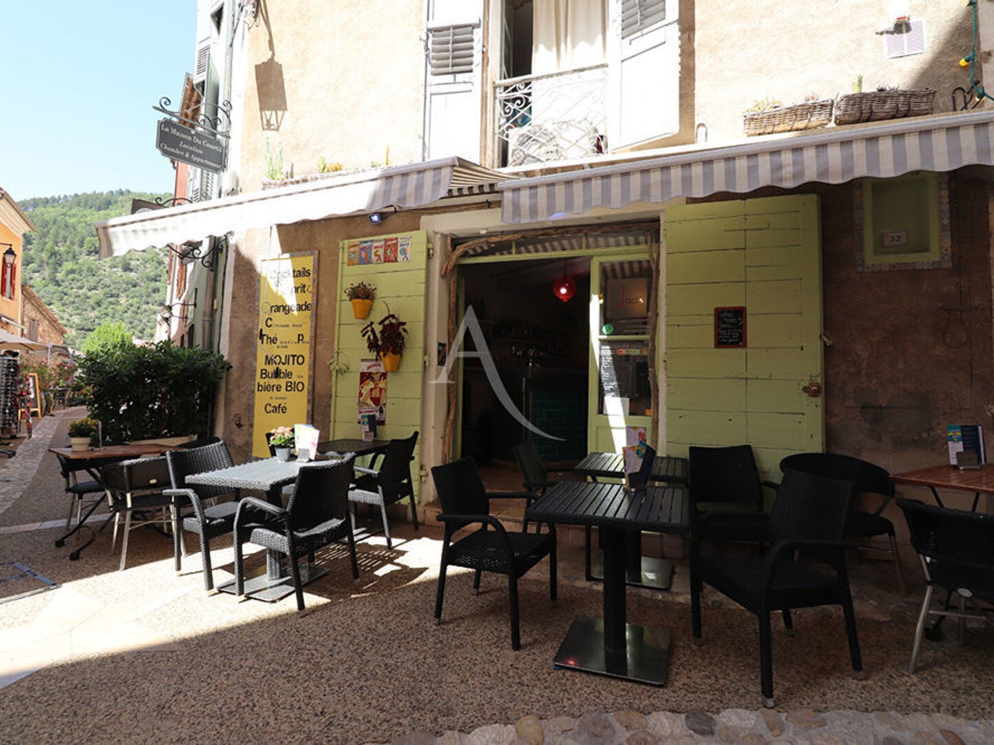 FONDS DE COMMERCE RESTAURANT DE 75M2 A MOUSTIERS SAINTE MARIE