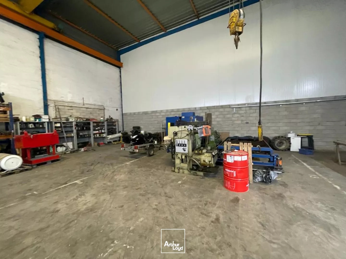 Locaux à vendre - 340m2 - Marines (95640)