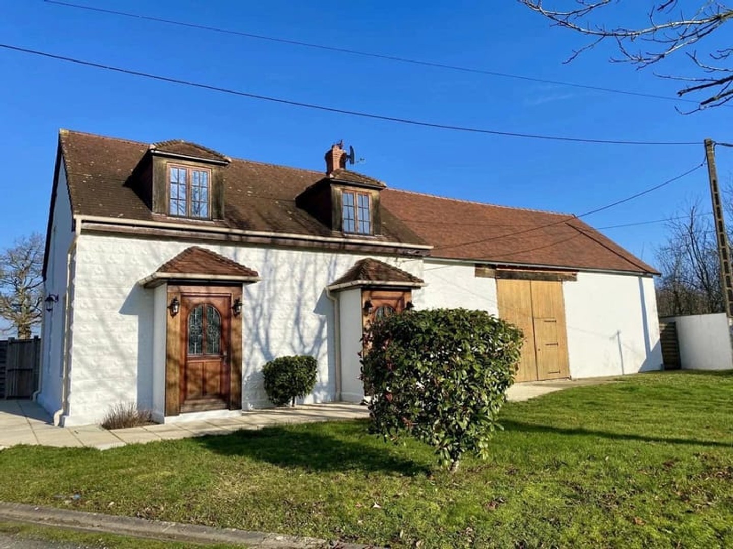 Maison rénovée de 3 chambres à vendre à Coulonges - Vienne