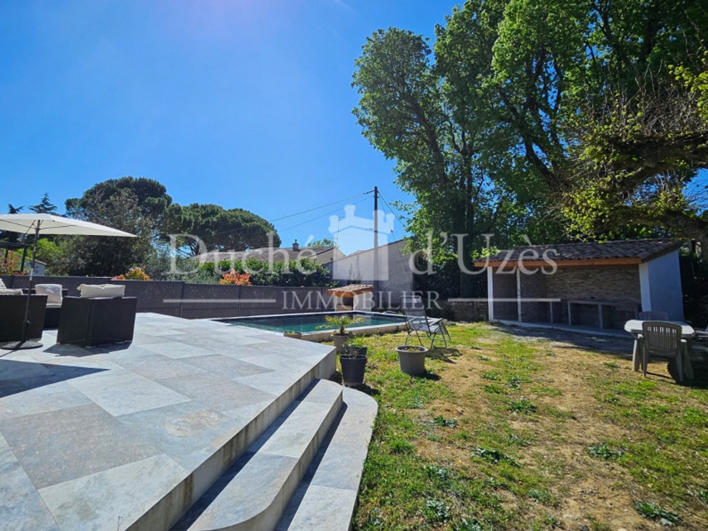 Maison à vendre - 5 pièces - 115m2 - Arpaillargues-Et-... (30700)