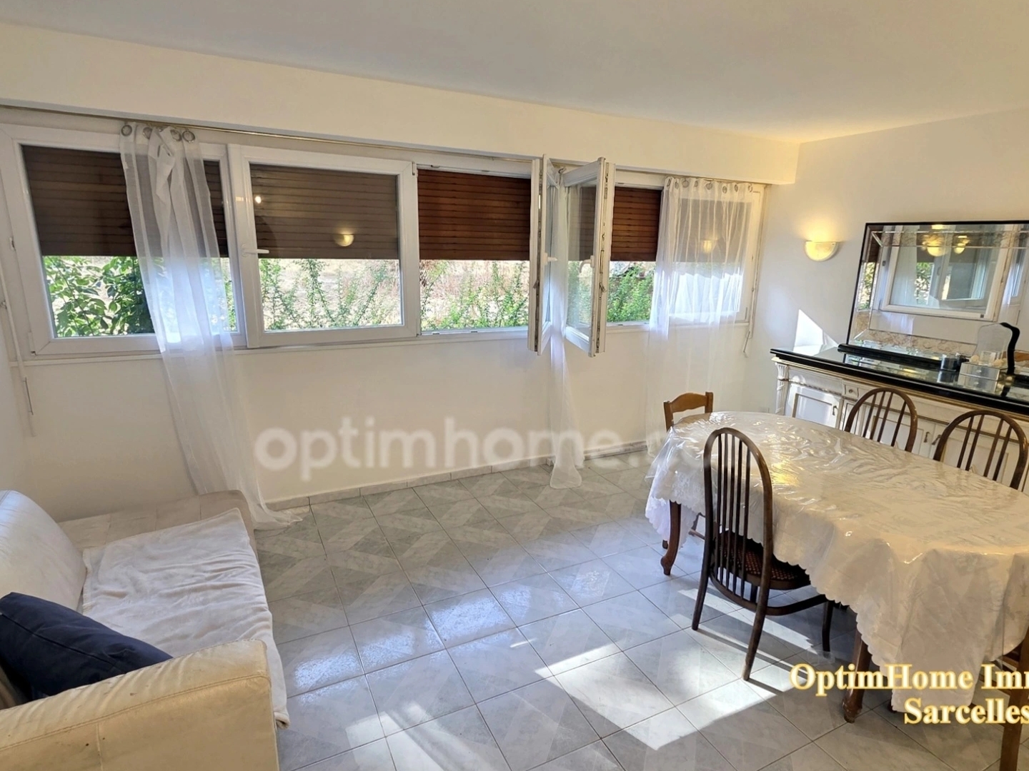 Sarcelles - Louis Lebrun - Appartement 4 pièces en RDC Surélevé - 74 m2 - 159 000 € FAI