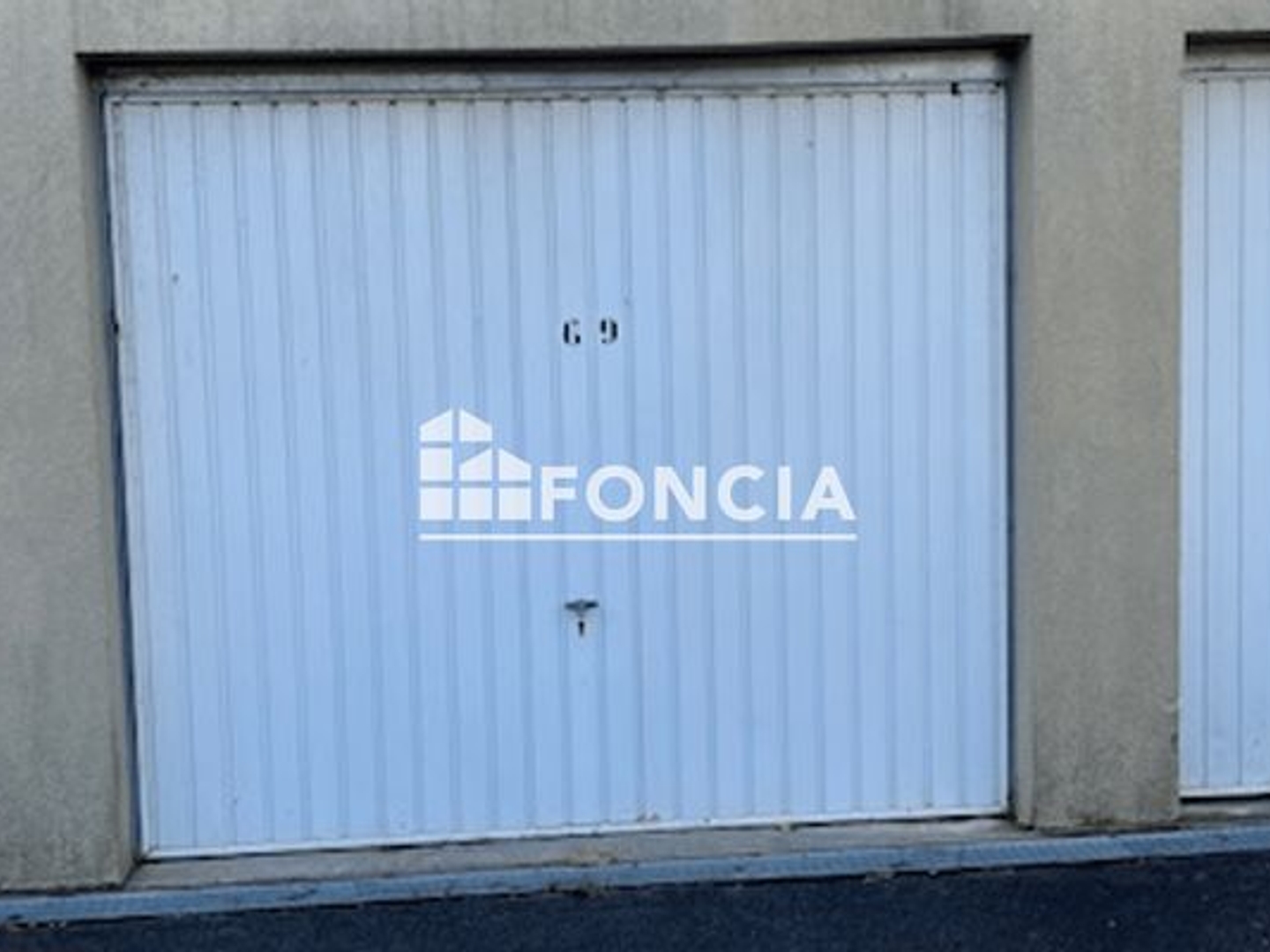 Parking 18 m²