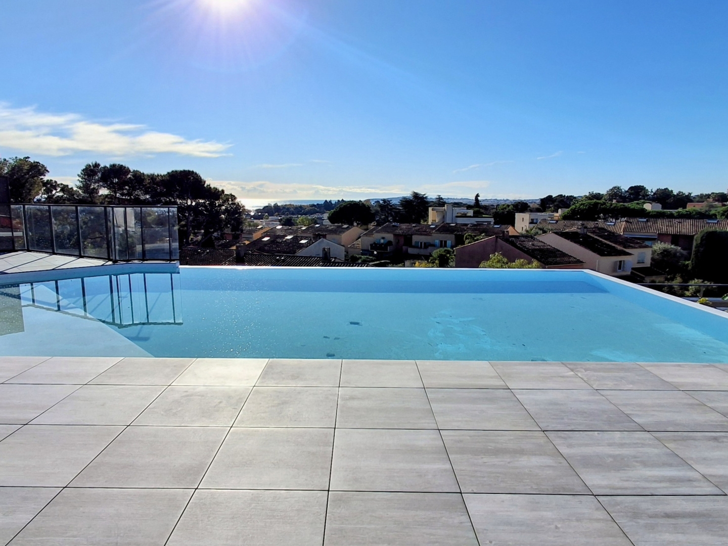 Immeuble à vendre - 2 pièces - Villeneuve-Loubet (06270)