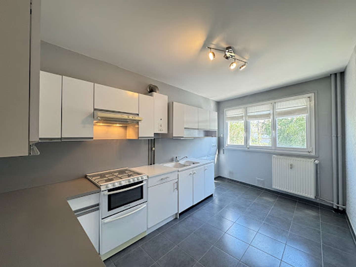 Appartement à vendre - 4 pièces - 93m2 - Reims (51100)