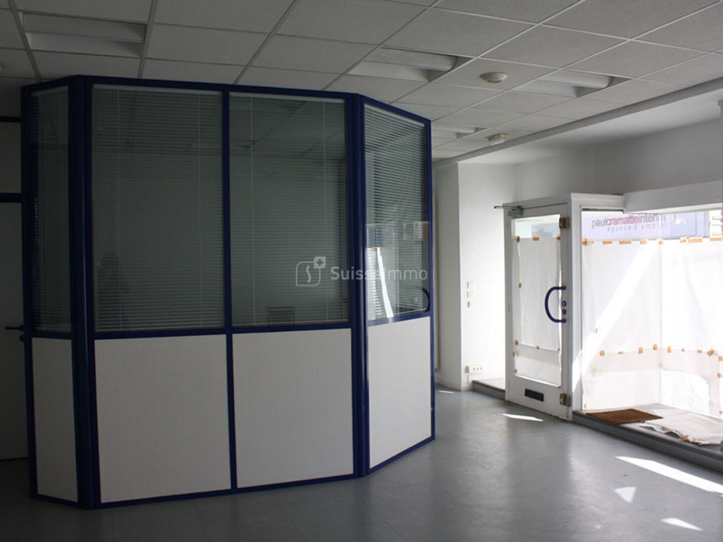 Local commercial centre ville