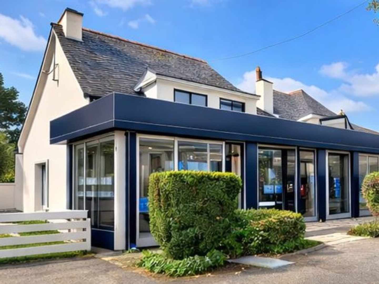 Local commercial 230 m²