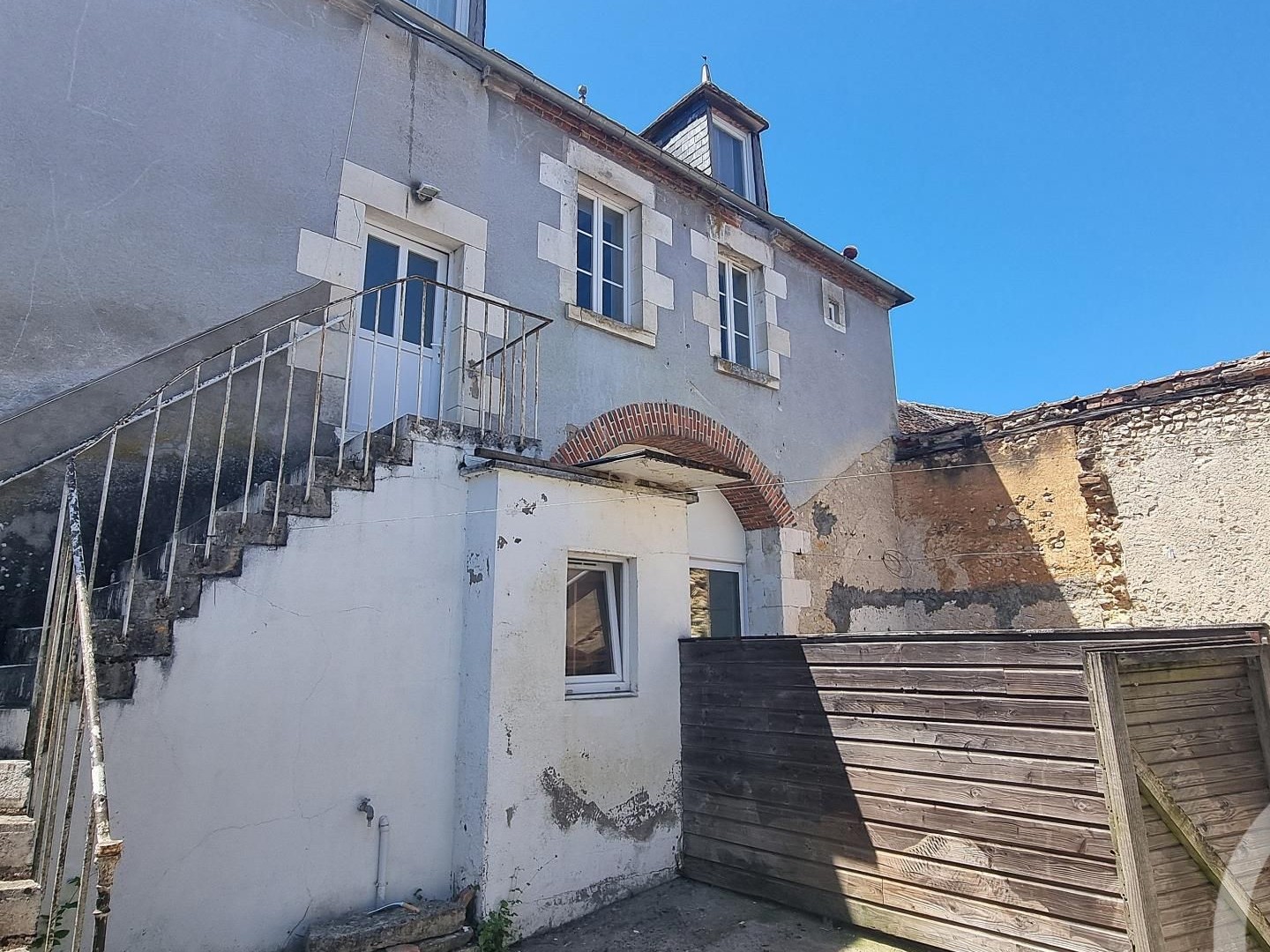 Immeuble de rapport 5 pièces 170 m²