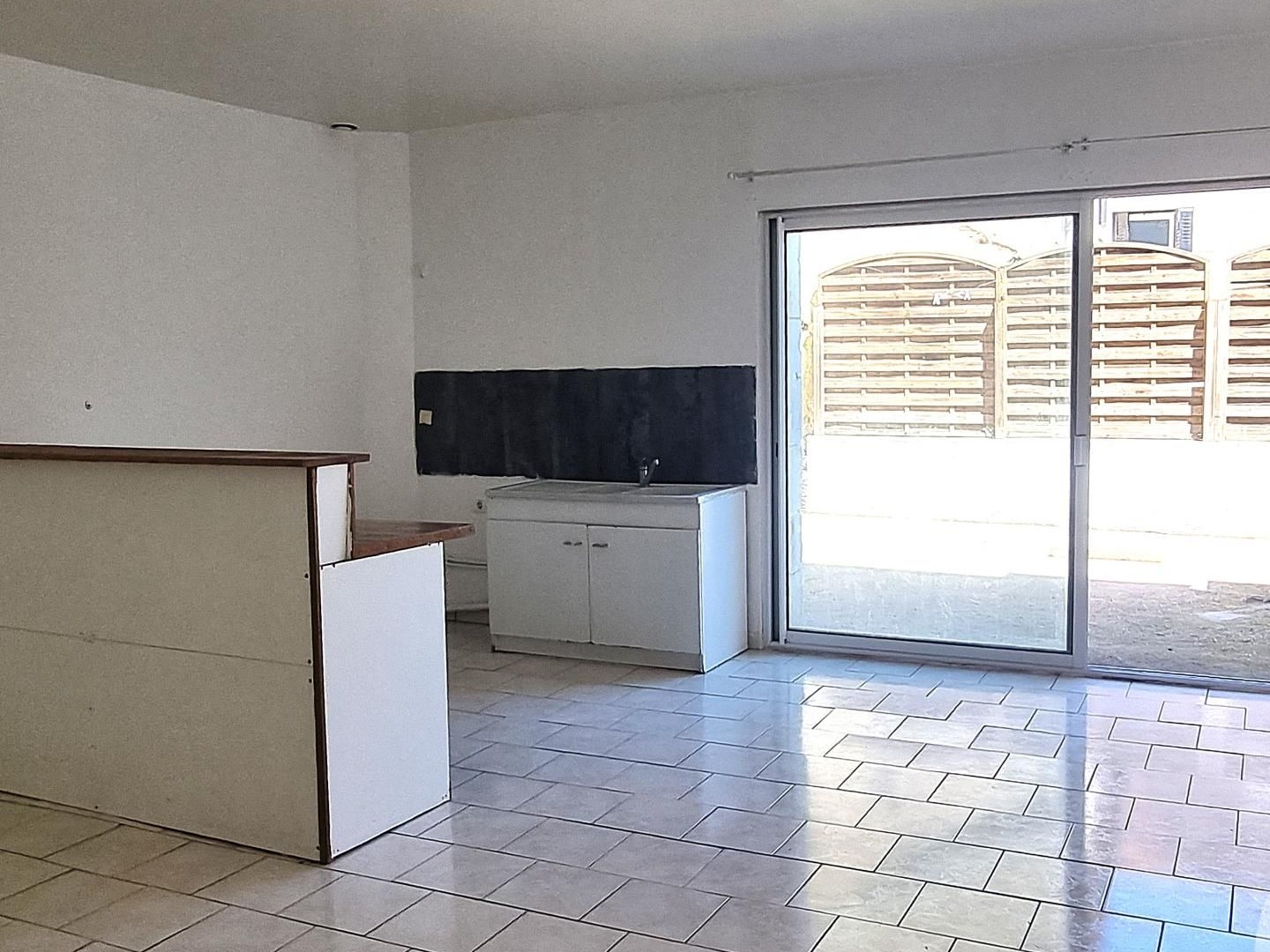 Immeuble à vendre - 5 pièces - 170m2 - Sainte-Gemme-En-S... (18240)