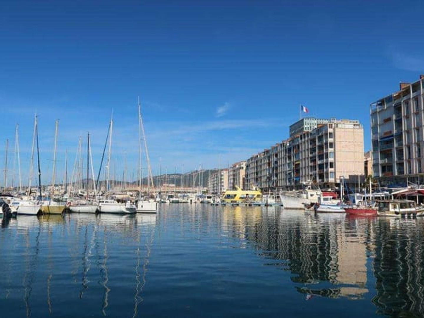 Fonds de Commerce Bar-Restaurant Historique Port de Toulon