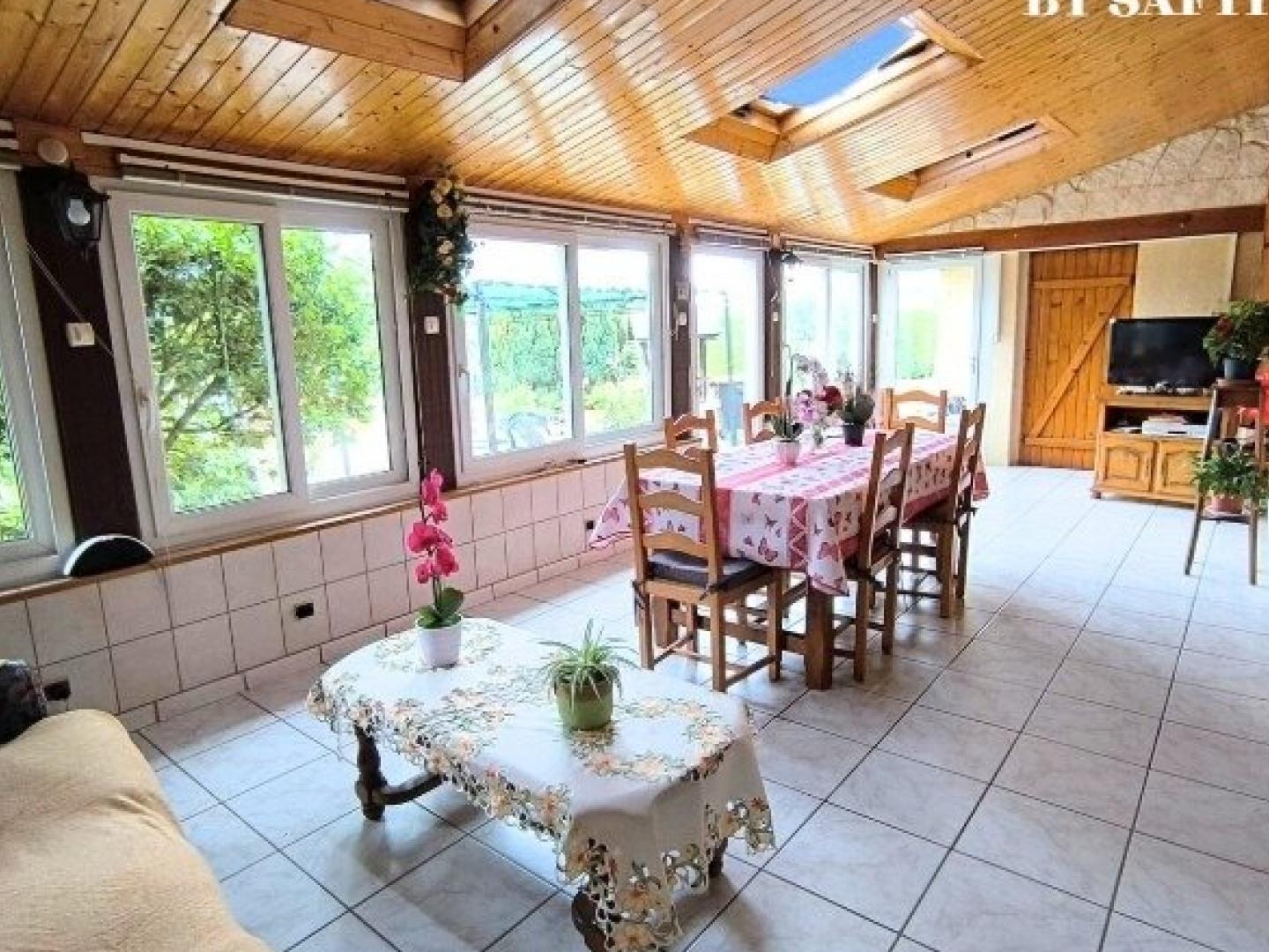 Maison à vendre - 6 pièces - 150m2 - Le Grand-Bourg (23240)