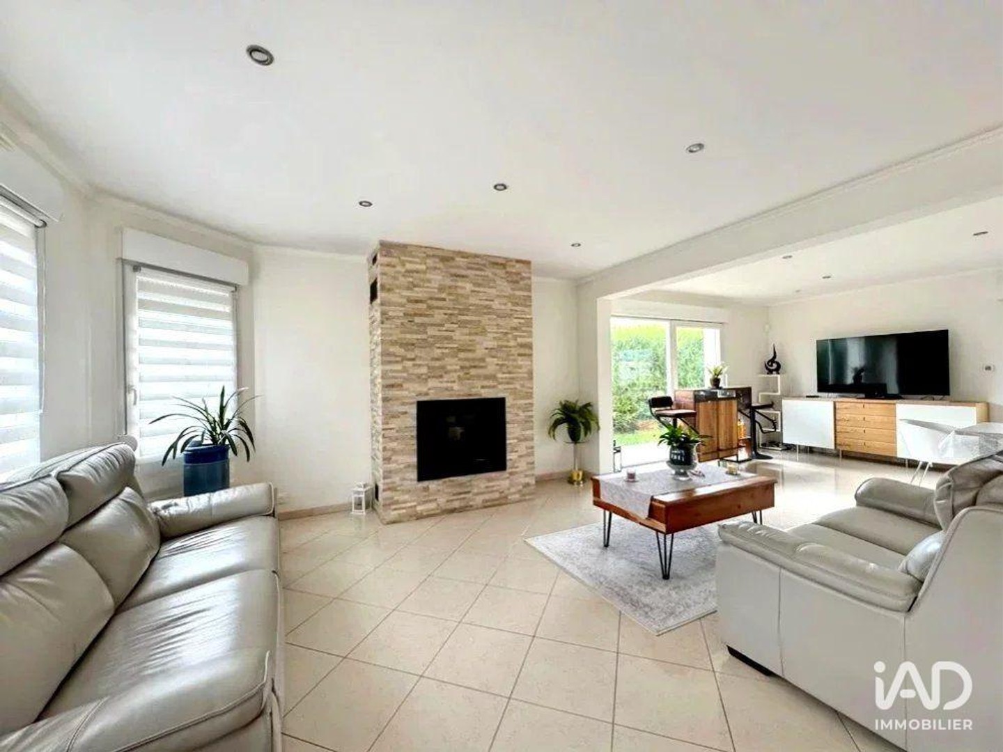 Maison 7 pièces 211 m²