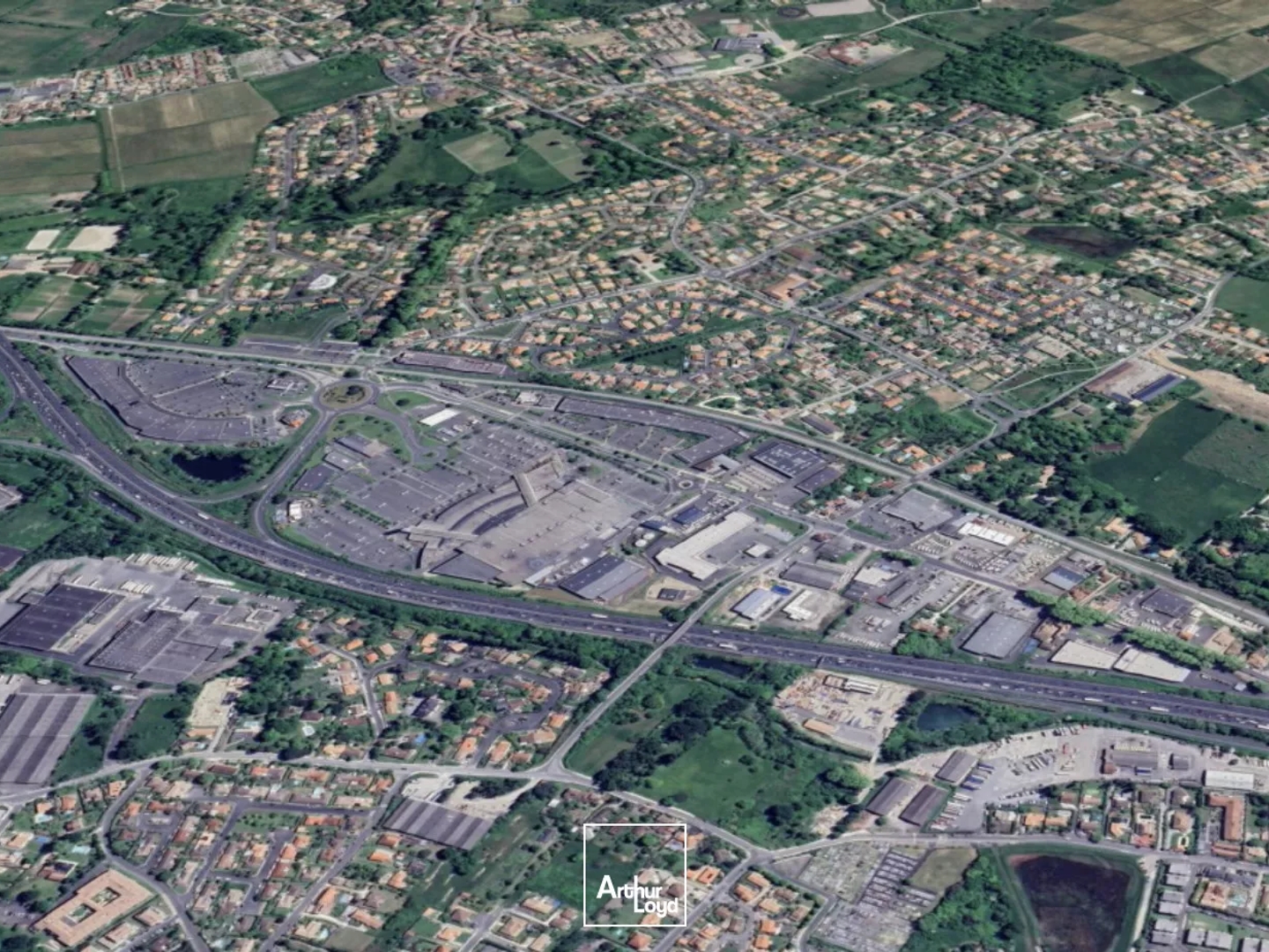Vente local commercial Sainte-Eulalie visibilité importante dans retail park