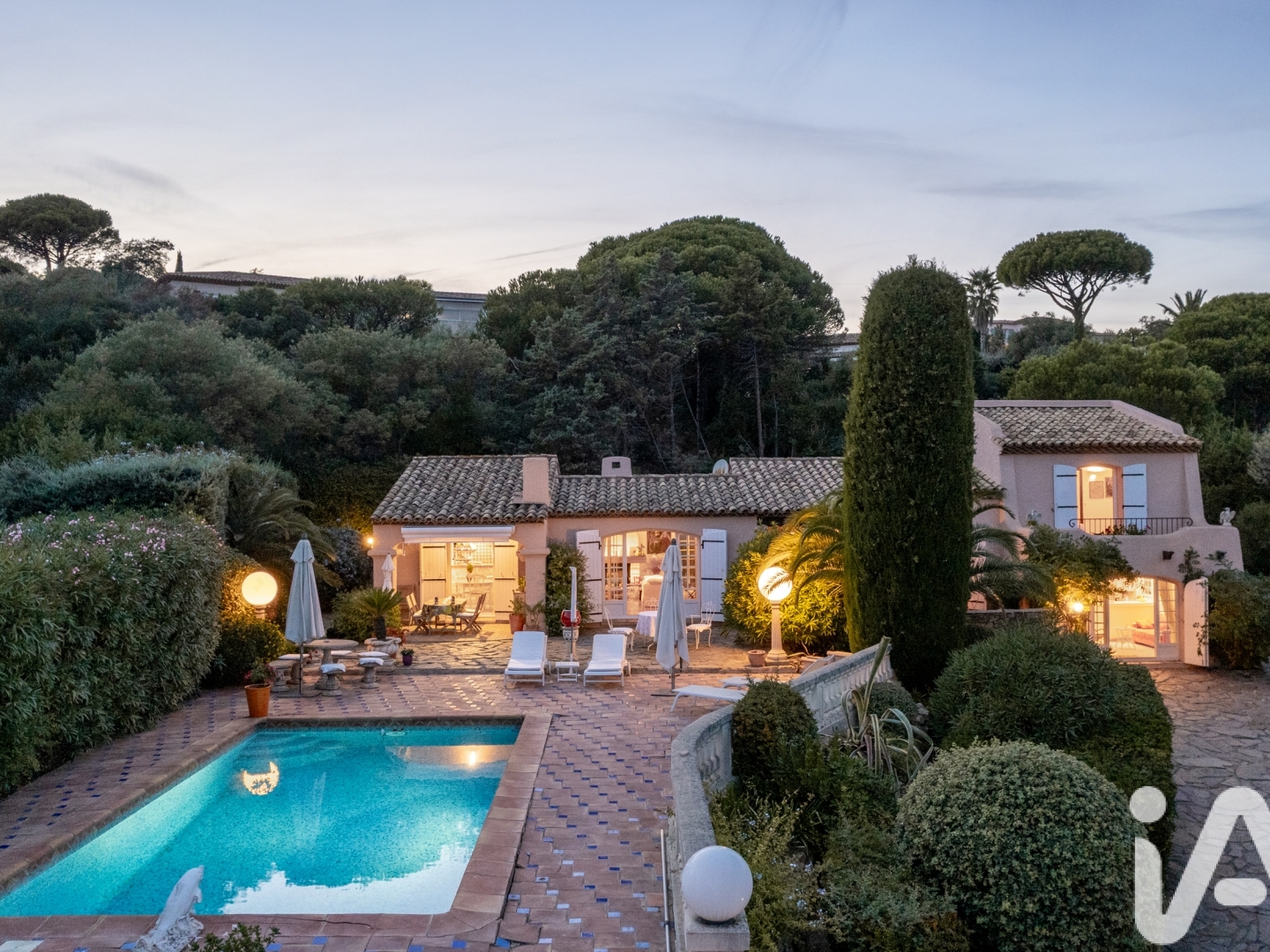 Maison à vendre - 6 pièces - 180m2 - Sainte-Maxime (83120)