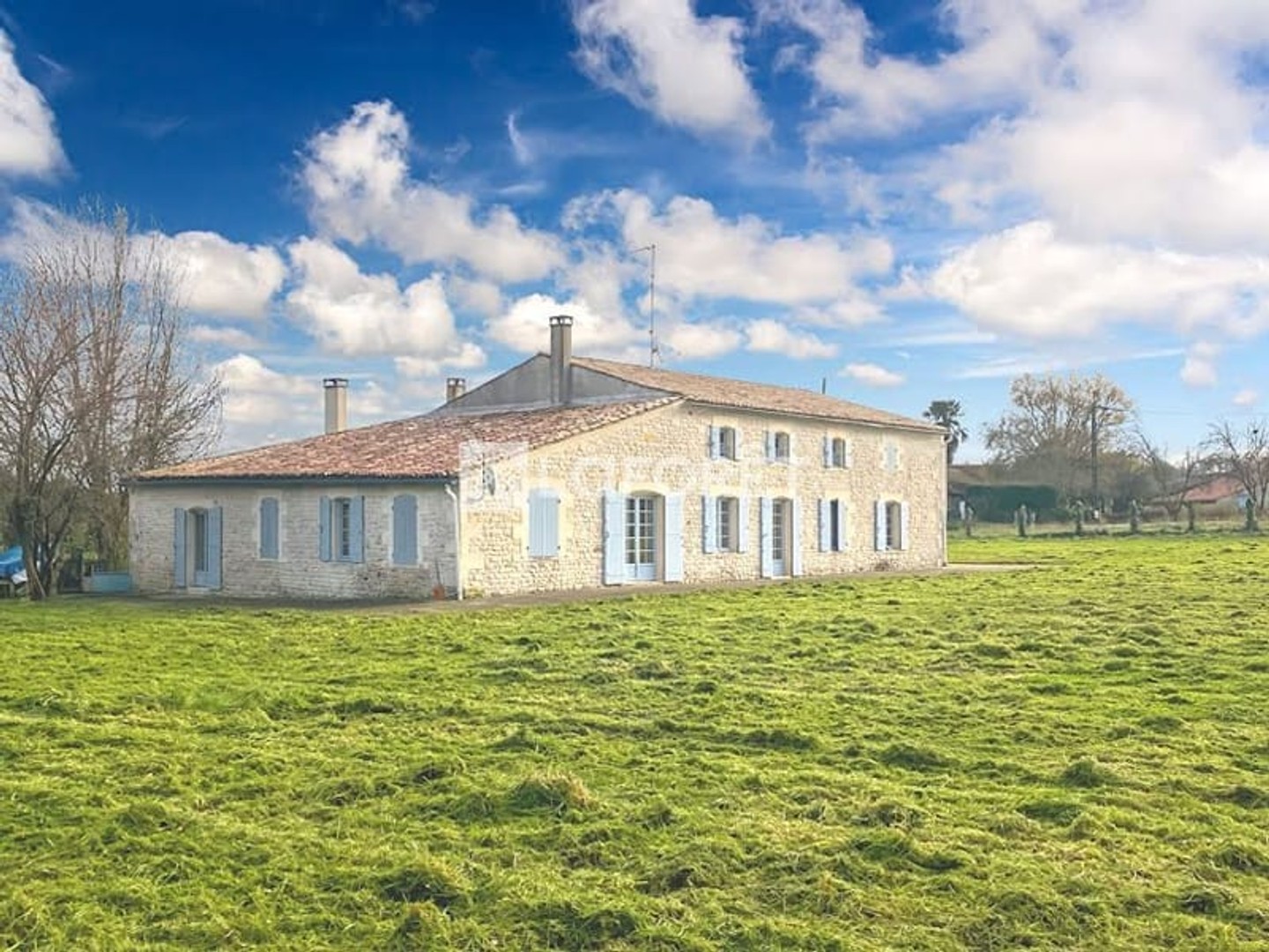 Maison 10 pièces 324 m²