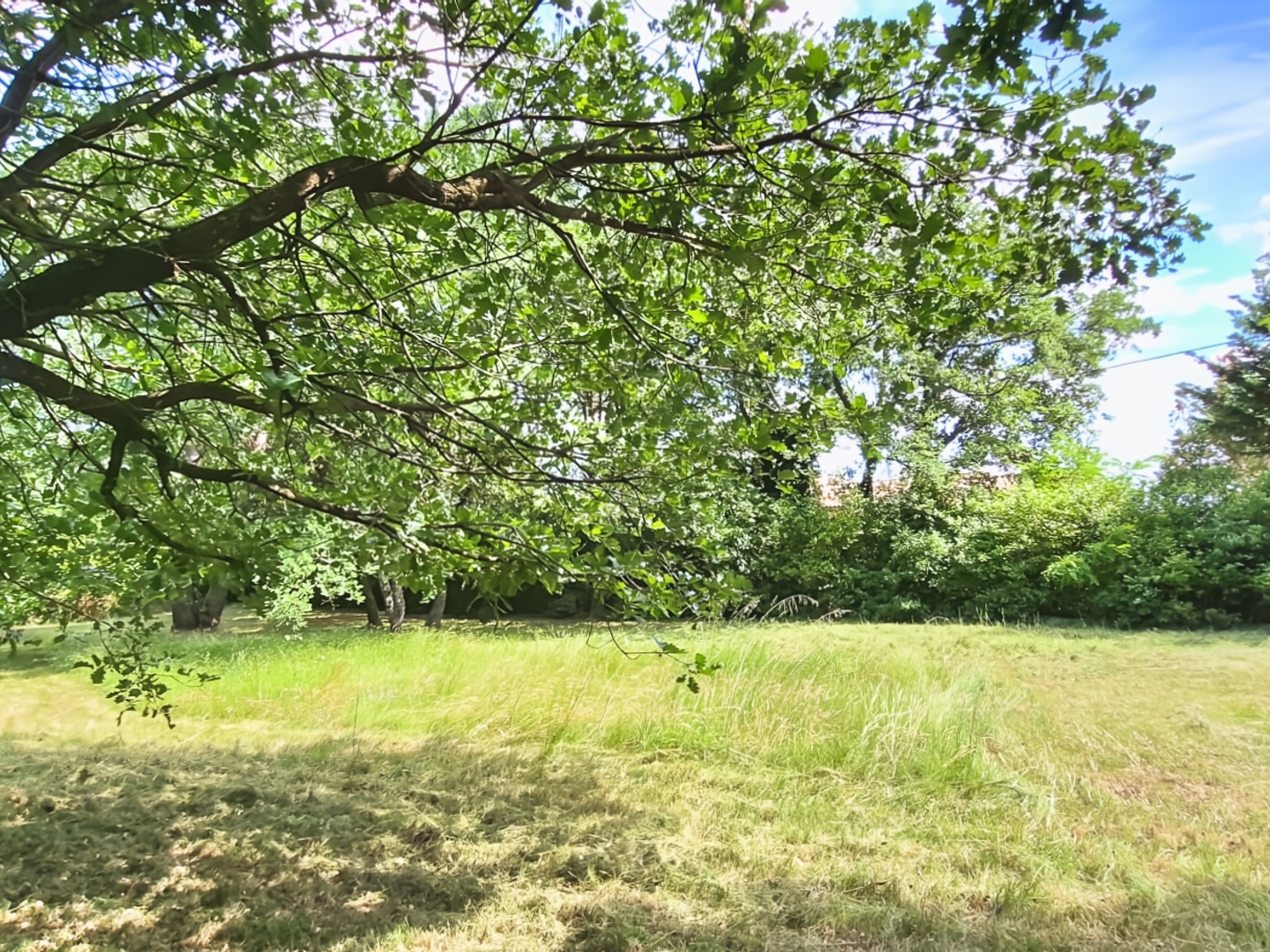 Terrain à vendre - 1011m2 - Uzès (30700)