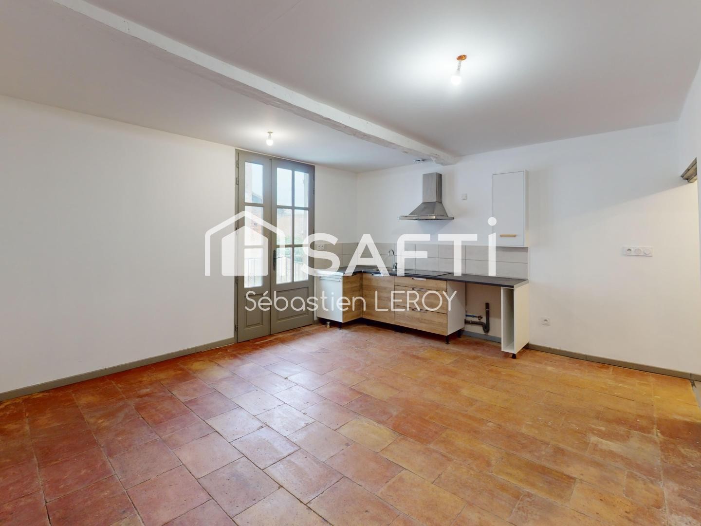 Immeuble à vendre - 252m2 - Beaumont-De-Lomagne (82500)