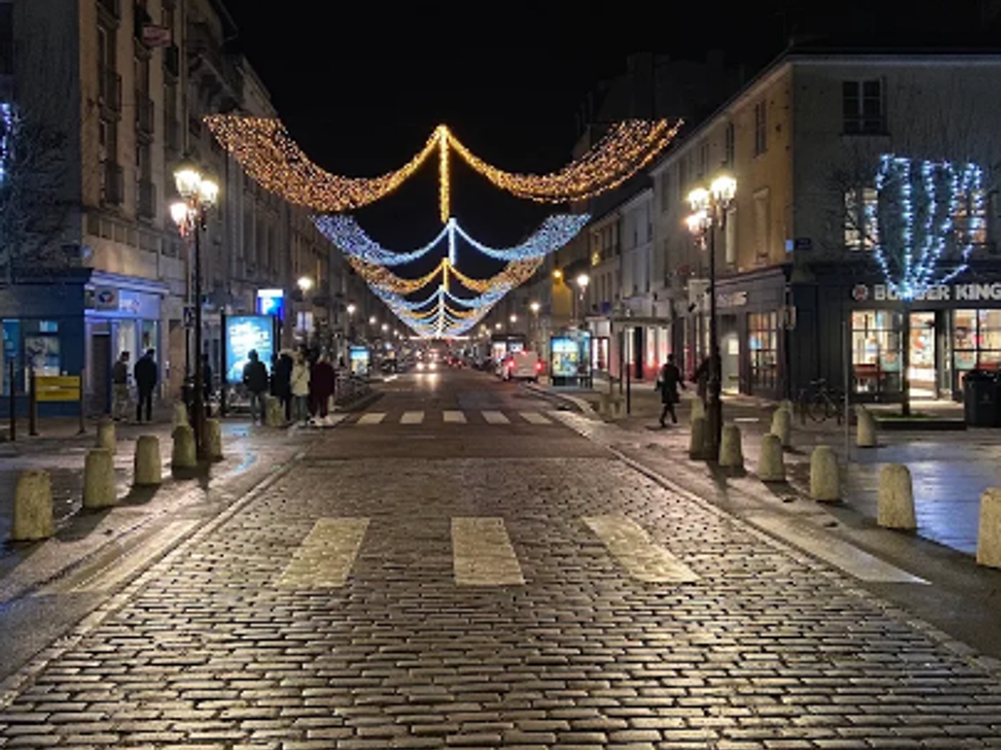 Parking / garage / box à vendre - 13m2 - Versailles (78000)