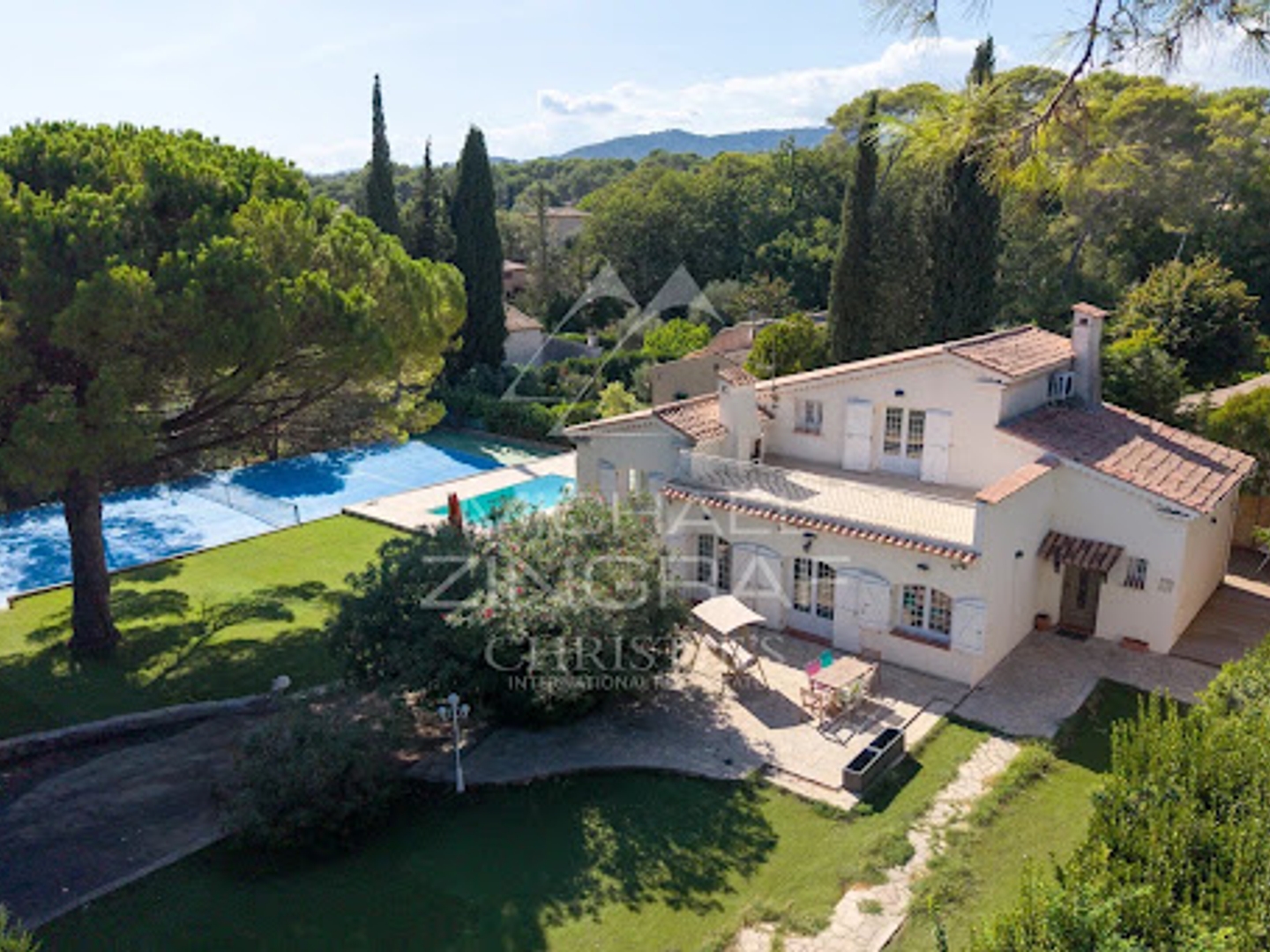 Villa 6 pièces 170 m²