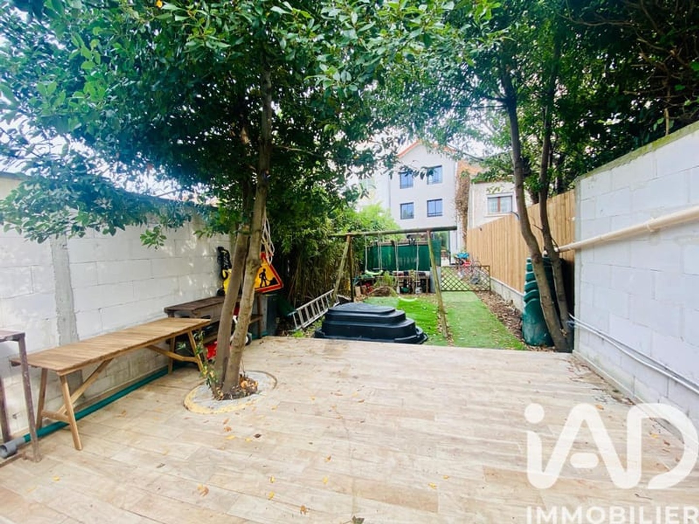 Maison avec appartements 232 m²