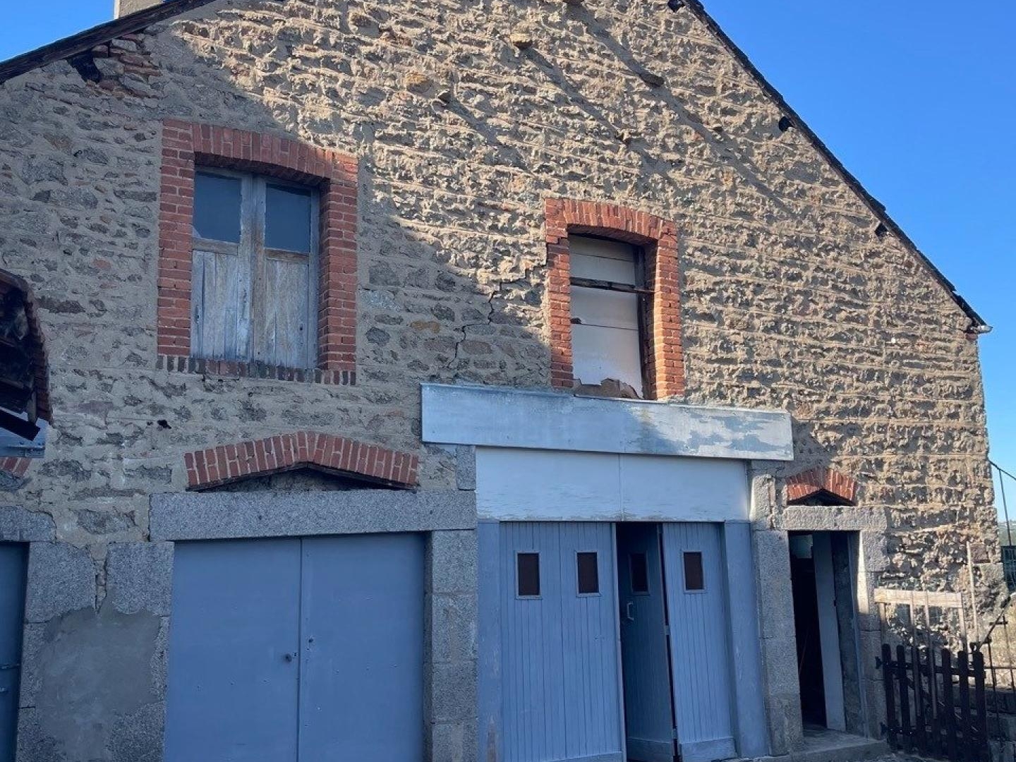 Maison à vendre - 204m2 - Le Mayet-De-Montagne (03250)
