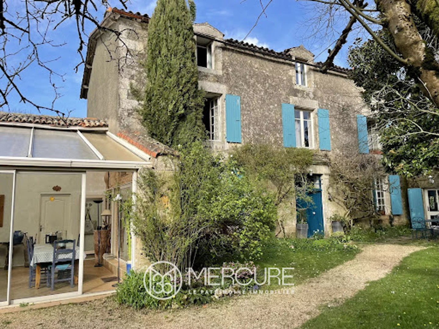 Maison 8 pièces 211 m²