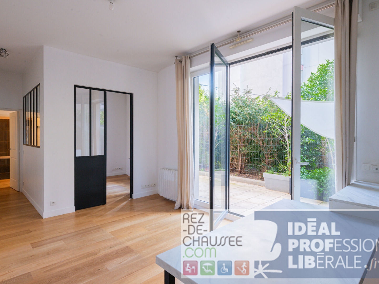 IMMEUBLE 2010 - ESPACE AVEC EXTERIEUR