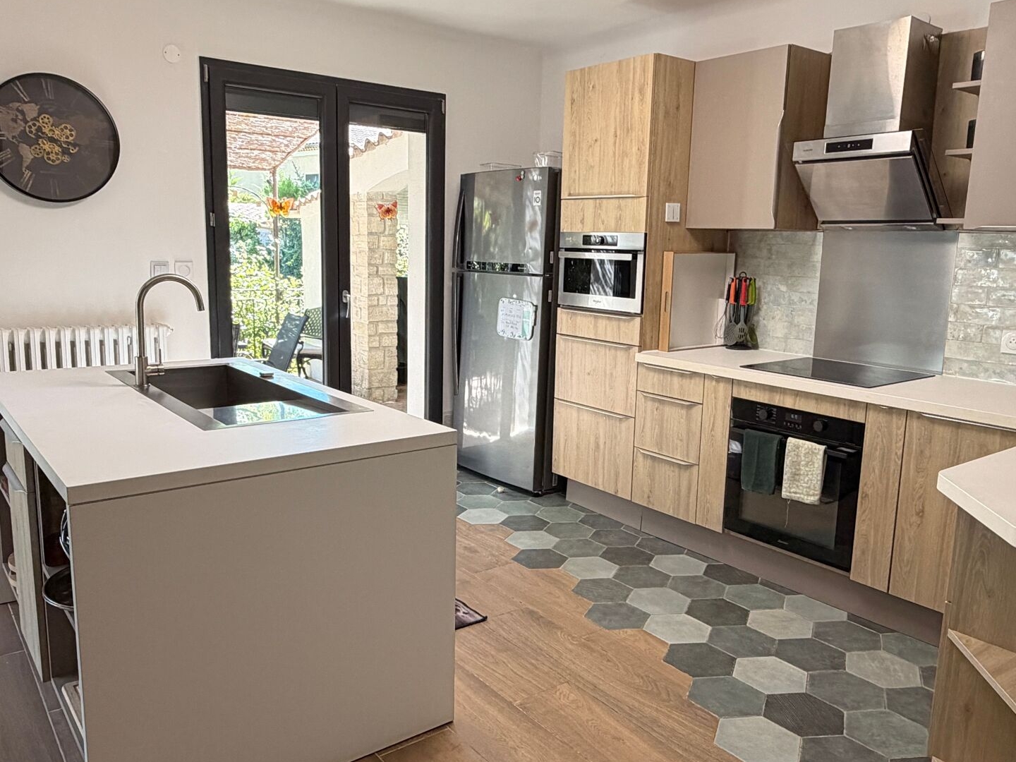 Maison à vendre - 7 pièces - 175m2 - Vaison-La-Romaine (84110)