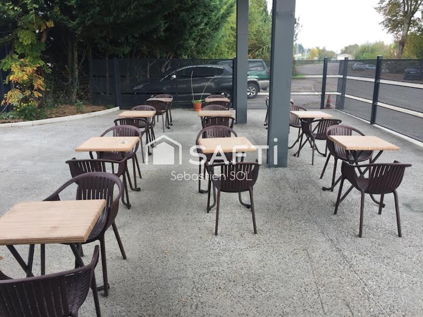 Magasin à vendre - 8 pièces - 400m2 - Caussade (82300)