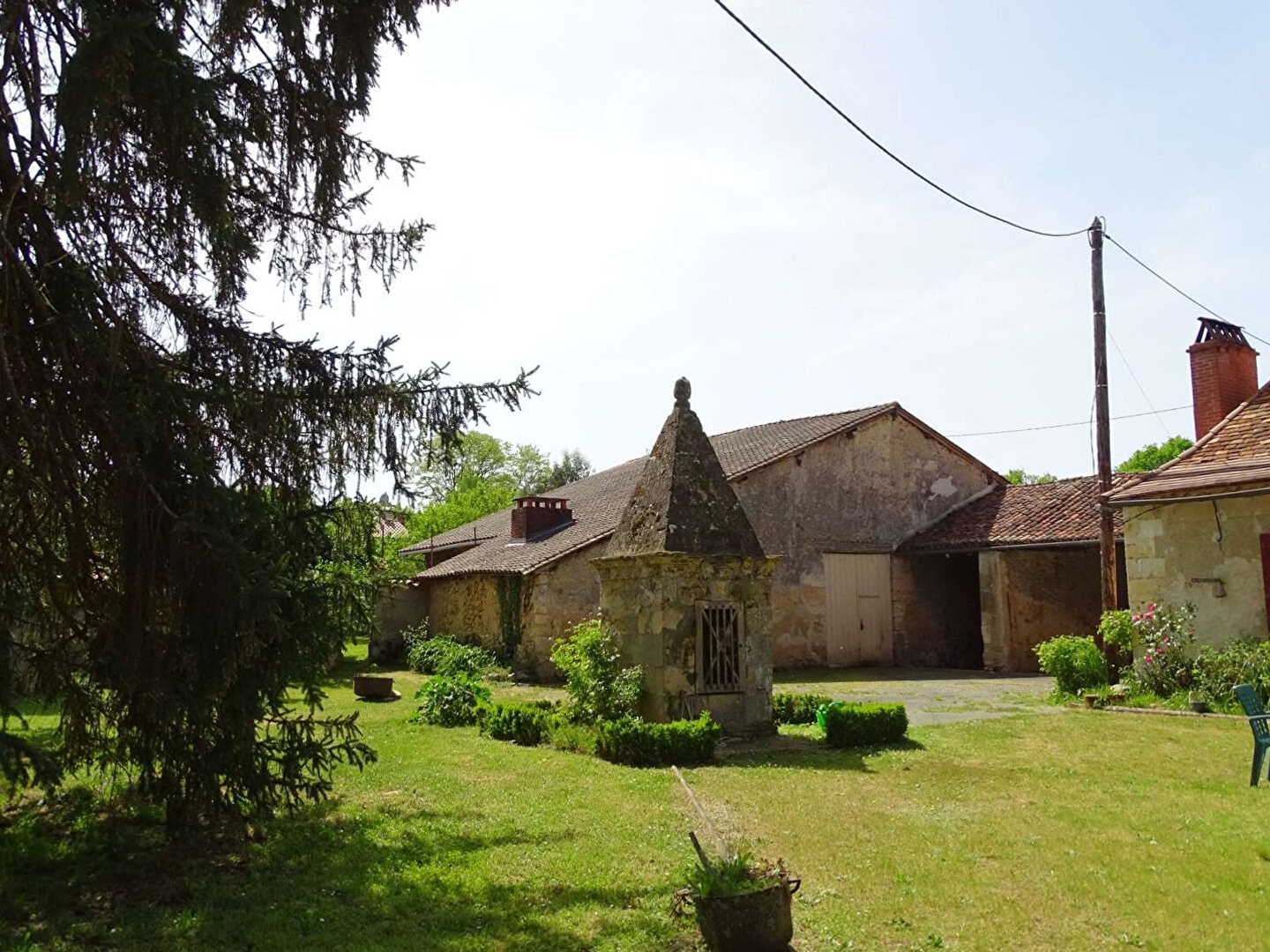 Maison à vendre - 10 pièces - 314m2 - Bourgnac (24400)