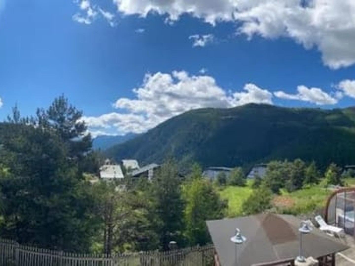 Hôtel 24 pièces 960 m²