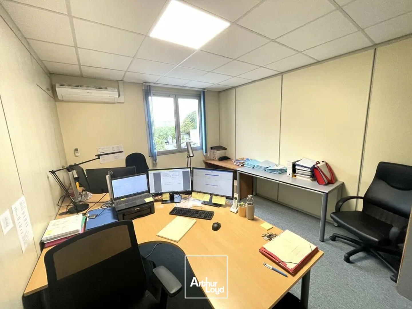 Bureaux à vendre - 152m2 - Poitiers (86000)