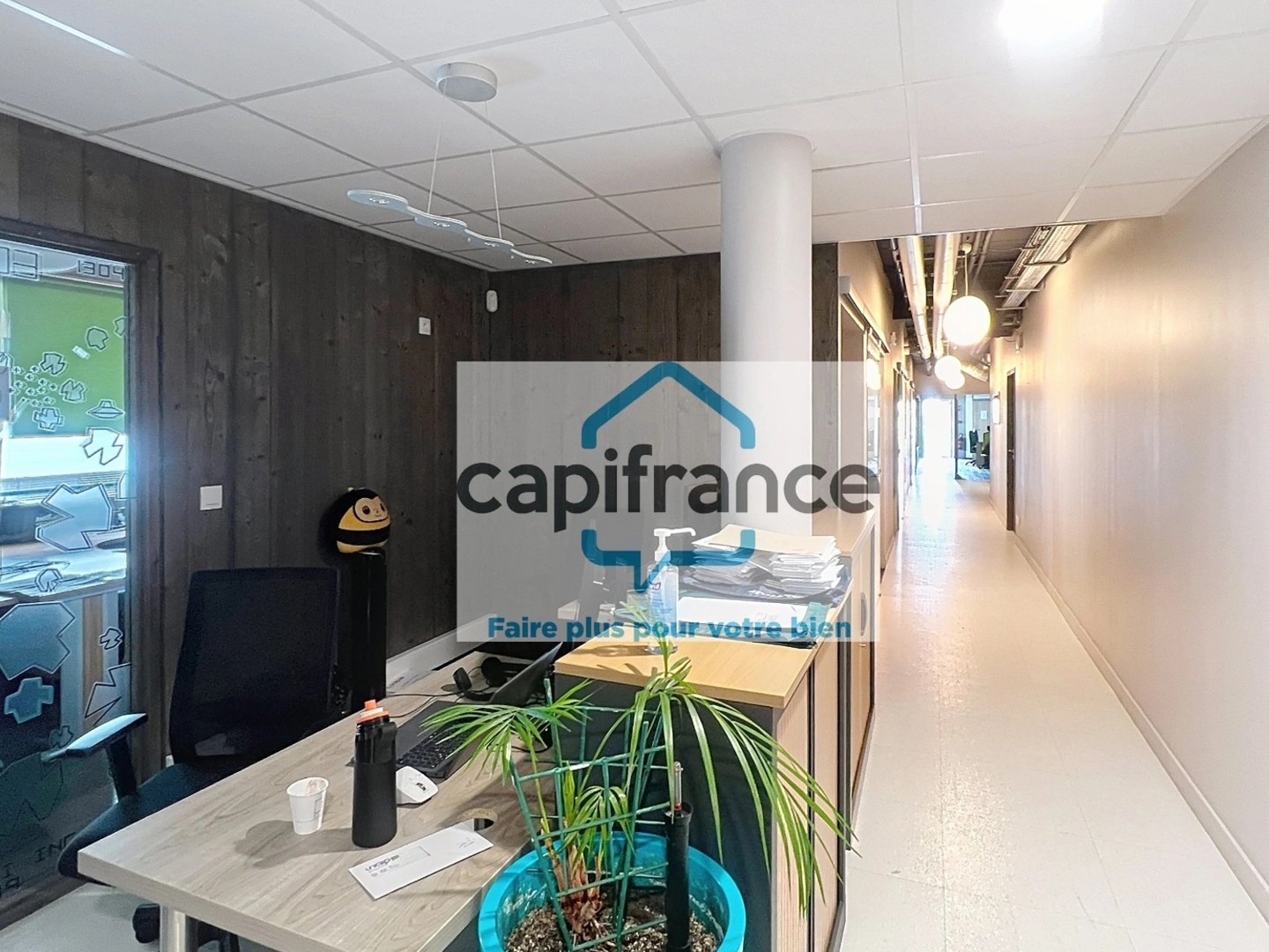 Commerce 18 pièces 394 m²