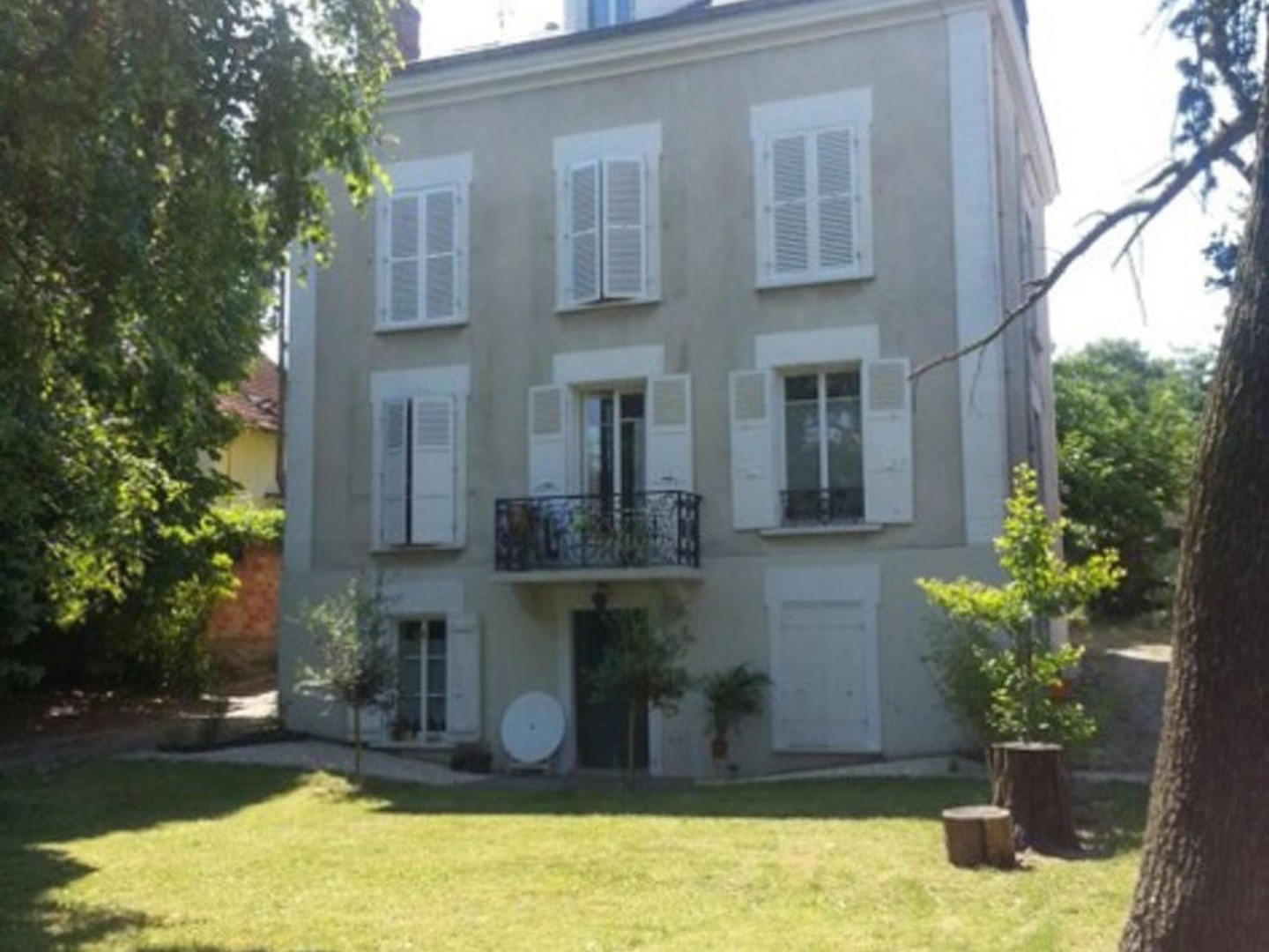 À vendre Immeuble de 6 appartements + terrain constructible avec permis de construire Corbeil-Essonnes