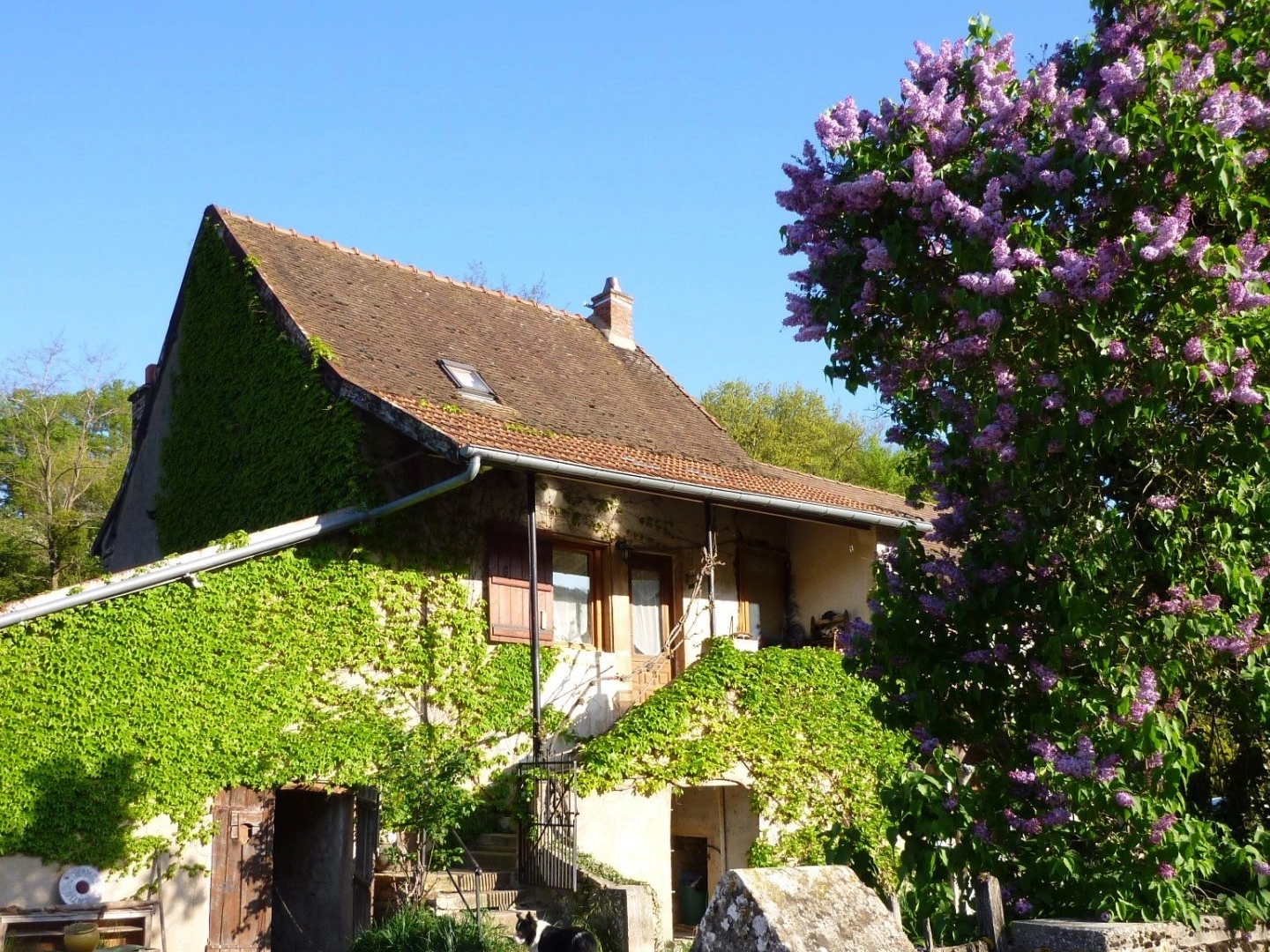 MAISON EN PIERRE