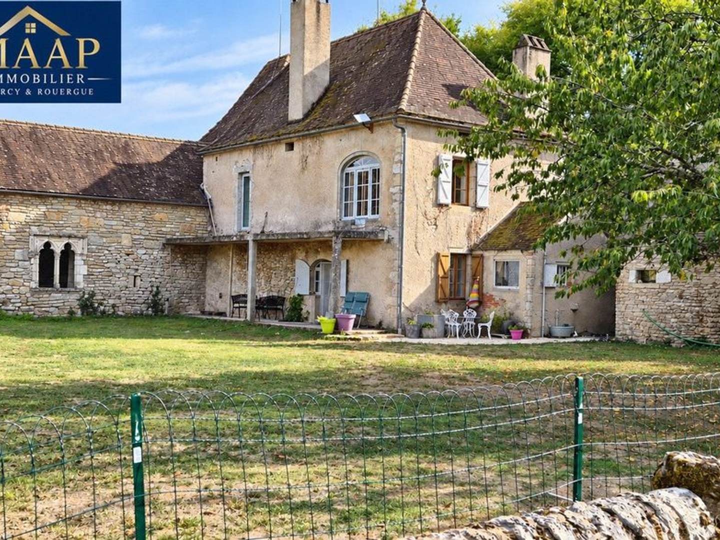 Maison à vendre - 8 pièces - 320m2 - Calvignac (46160)
