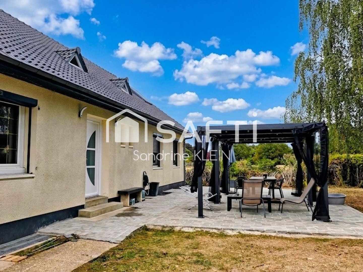 Maison à vendre - 7 pièces - 168m2 - Ferrières-En-Gâti... (45210)